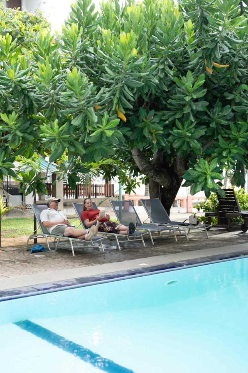 Topaz Beach Hotel Negombo Kültér fotó